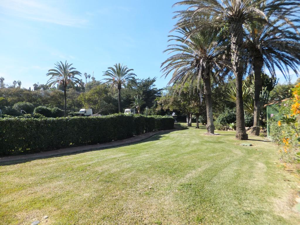 Apartamento Bahia Dorada Estepona Dış mekan fotoğraf